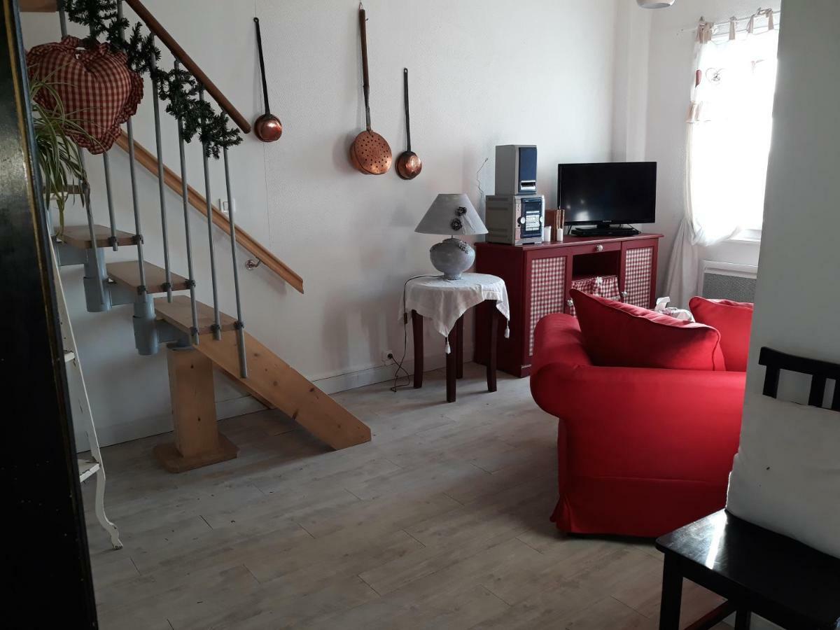 Les Demeures De La Laigne Bed & Breakfast Allas-Bocage Exterior foto